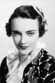 Jacqueline Delubac في دور Françoise Martin / Marie Stuart / Joséphine de Beauharnais