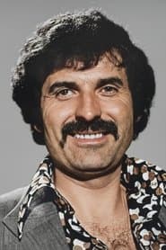 Behçet Nacar dans le rôle de Panter