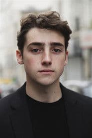 Nathan Gruffy في دور Novice firefighter Victor