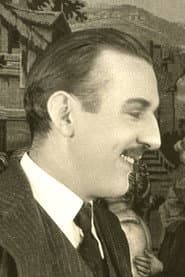 Donald MacDonald في دور Jules Benoit