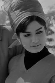 Rajshree في دور Kesar