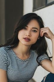 Kayli Tran dans le rôle de Tien
