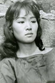 Judy Dan في دور Nura-Salu