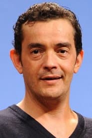 Stéphane Slima في دور Alain Boublil