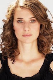 Marie Rönnebeck dans le rôle de Sara
