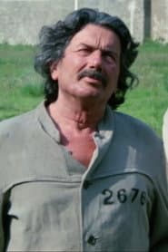 Freddy Logart dans le rôle de Poker Player (uncredited)