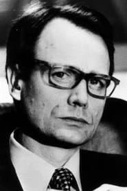 Michel Ruhl في دور Leverrier, Lawyer