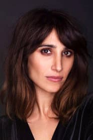 Silvia D'Amico في دور Viviana