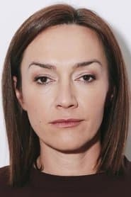 Irena Ristić في دور Detective Veli