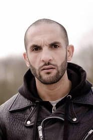 Saïd Benchnafa في دور Nabil Jouhari