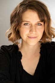 Hannah Black as Janis