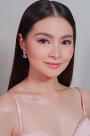 Barbie Forteza dans le rôle de Young Imelda (Adolescent)