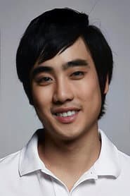 Jiravich Pongpaijit as Pakphoom