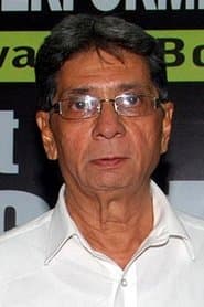 Javed Khan في دور Revati's Father