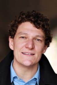 Gabriel Ebert dans le rôle de Benjamin Farley
