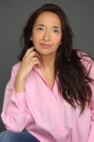 Anuska Martínez في دور Funcionaria y voz teleoperadora
