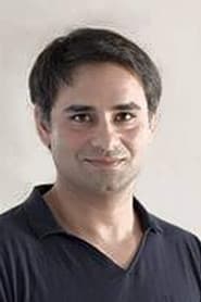 Nakul Kapoor في دور Arjun Singh