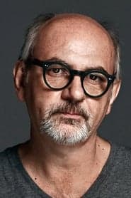 Luis Gnecco dans le rôle de Urrutia