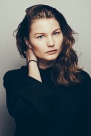 Iben Akerlie في دور Christine