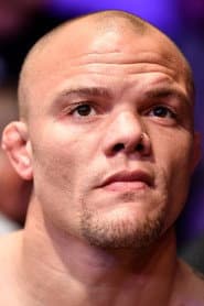 Anthony Smith dans le rôle de Self