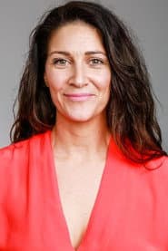 Genevieve Maguire dans le rôle de Ms. McGrane