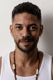Paulo Lessa في دور Marcel