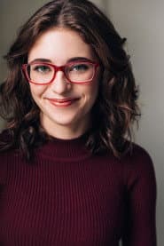 Alyssa Marvin في دور Cathy