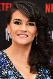 Karina Arroyave as Amber