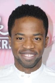 Dewshane Williams dans le rôle de Frank