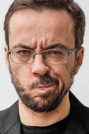 Carlos Moura في دور Narrator