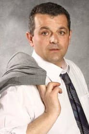 Eric Collado في دور Robert