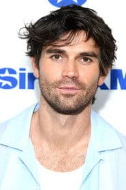 KJ Apa dans le rôle de Chris Bryant