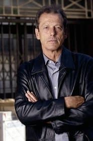 Leslie Grantham في دور Kiston