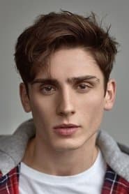 Matthew Finlan في دور Ezra