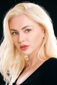 Johanna Liauw dans le rôle de Stella