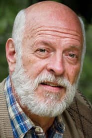 John McCool Bowers dans le rôle de Major Hillgrove