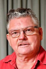Dan Ekborg dans le rôle de Parkbänksmannen