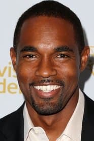 Jason George في دور Michael Lewis