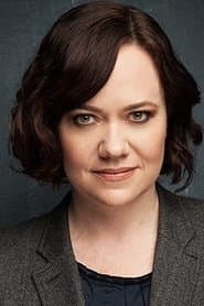 Bronwen Smith في دور Beatrice