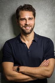 Julien Lickert dans le rôle de Enis Beckmann