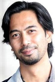 Wan Raja dans le rôle de Appraiser