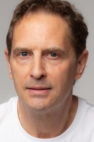 Ralph Lister dans le rôle de Seamus