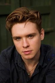Oscar Morgan as Léandre