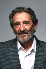 Ricardo Merkin dans le rôle de El abuelo