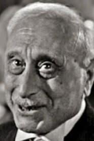 Ernesto Almirante as Dottore Fortuna, the Photonovel's Director