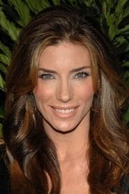 Jennifer Flavin Stallone dans le rôle de Self