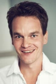 Ludwig Blochberger في دور Oli