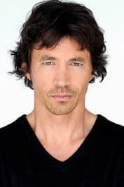 Michael Piccirilli dans le rôle de Clayton