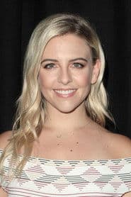 Heléne Yorke في دور Kristen