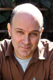 Michael Waite dans le rôle de Gary
